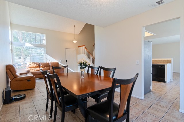 Detail Gallery Image 7 of 21 For 16736 Secretariat Drive, Moreno Valley,  CA 92551 - 4 Beds | 2/1 Baths