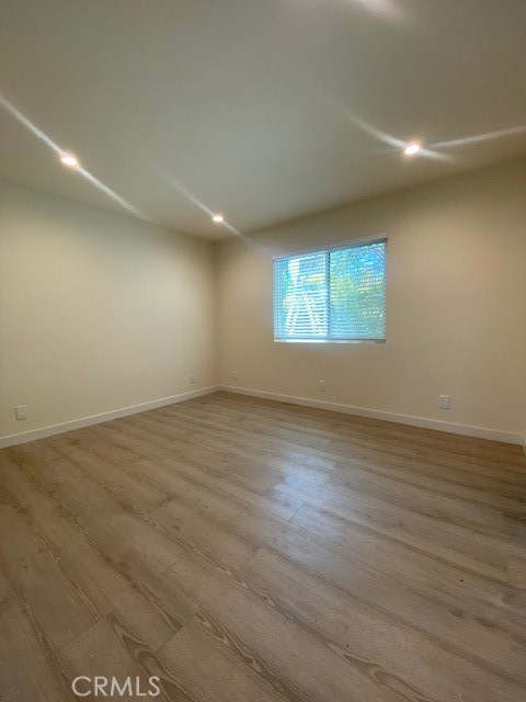 Detail Gallery Image 7 of 13 For 7713 Woodhall Ave, Canoga Park,  CA 91304 - 1 Beds | 1 Baths