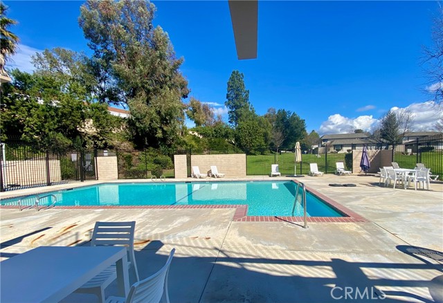 Detail Gallery Image 36 of 39 For 2190 Sonoma Ct, Thousand Oaks,  CA 91362 - 3 Beds | 1/1 Baths