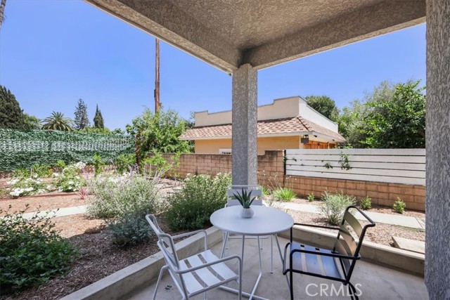 314 Lola Avenue, Pasadena CA: https://media.crmls.org/medias/14947f49-f396-4e61-b35c-ea8377c16582.jpg