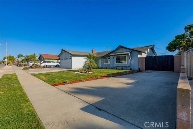 6532 Bestel Avenue, Westminster CA: https://media.crmls.org/medias/1494af4d-8136-4335-95ee-fdc362981522.jpg