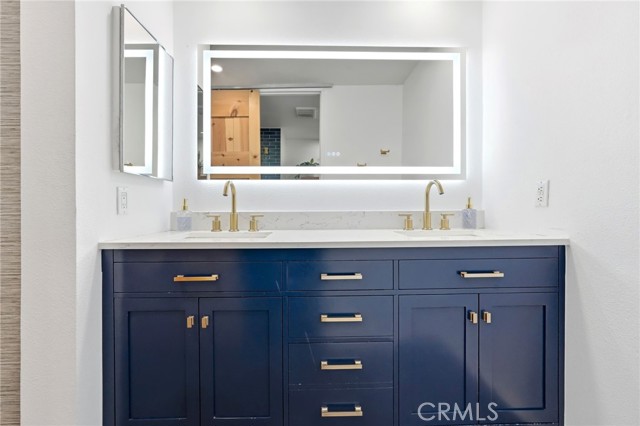 Detail Gallery Image 33 of 54 For 17711 Margate St #103,  Encino,  CA 91316 - 2 Beds | 1/1 Baths