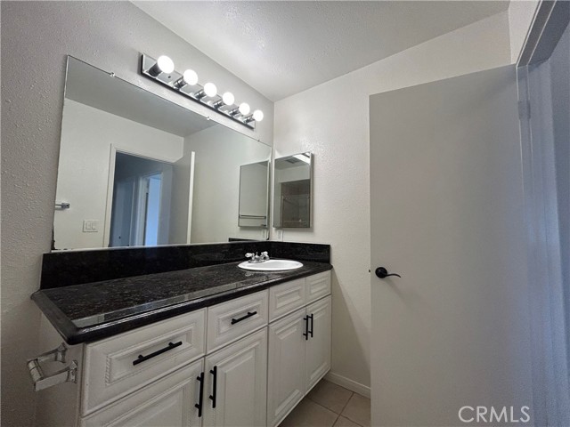 28037 Ridgebrook Court, Rancho Palos Verdes CA: https://media.crmls.org/medias/14953de1-cf74-4f71-b4a5-2ceff2a076c9.jpg