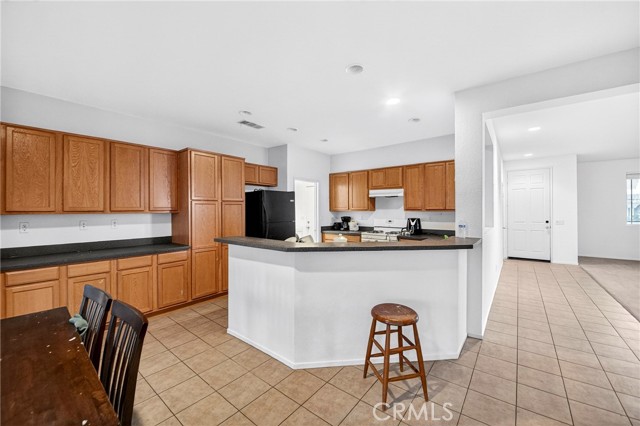 Detail Gallery Image 13 of 38 For 16649 Denham, Victorville,  CA 92395 - 3 Beds | 2 Baths