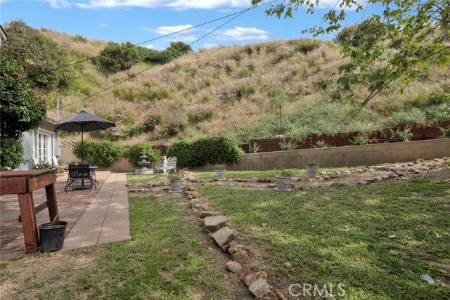 Detail Gallery Image 27 of 35 For 8520 Springford Dr, Sun Valley,  CA 91352 - 3 Beds | 2 Baths