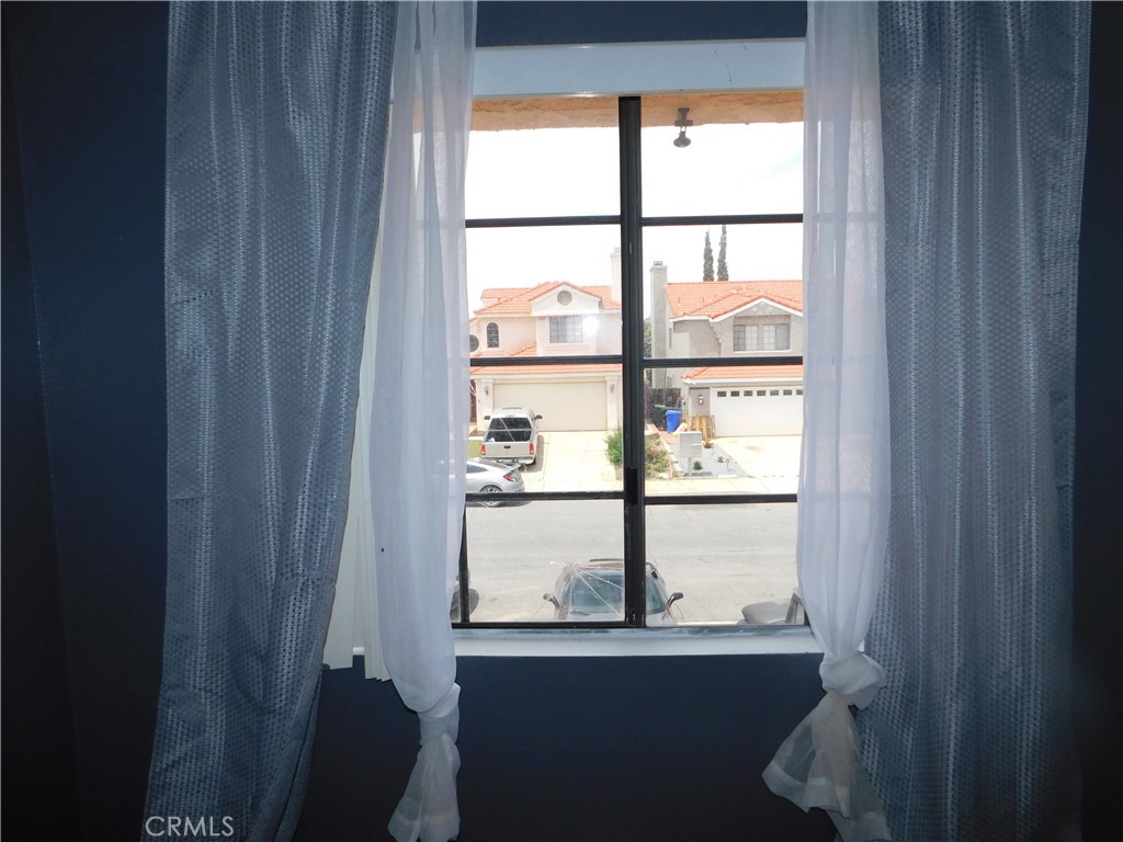 https://media.crmls.org/medias/14984890-2afc-4fc3-8669-0737aa420b97.jpg?preset=X-Large