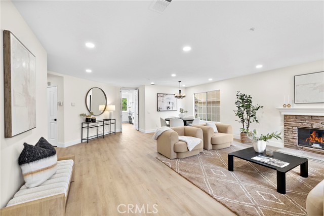 Detail Gallery Image 6 of 62 For 17 Rhode Island, Irvine,  CA 92606 - 5 Beds | 3 Baths