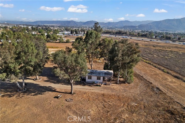 35141 Bayless Road, Wildomar CA: https://media.crmls.org/medias/1498e4d2-7bb0-486c-b99c-eb2a7e86a535.jpg