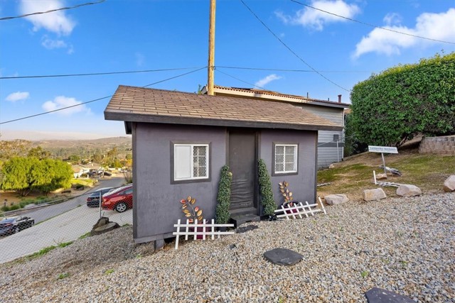 Detail Gallery Image 50 of 56 For 14119 El Mesa, Riverside,  CA 92503 - 3 Beds | 2/1 Baths