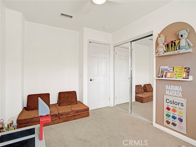 Detail Gallery Image 28 of 38 For 27027 Mountain Willow Ln, Canyon Country,  CA 91387 - 3 Beds | 2/1 Baths