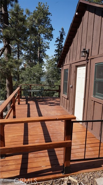 Detail Gallery Image 3 of 25 For 75 Metcalf Creek Trl, Big Bear Lake,  CA 92315 - 2 Beds | 1 Baths