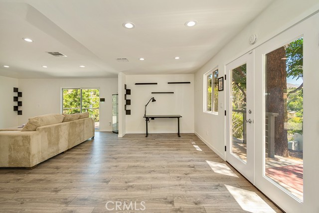 10228 Sunland Boulevard, Sunland, CA, 91040 10228 Sunland Boulevard, Sunland, CA, 91040