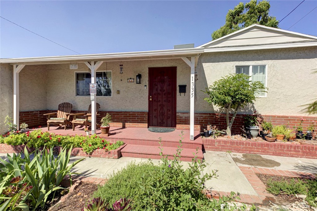 1335 N Niagara Street