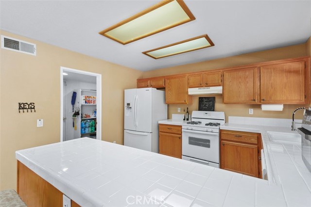 Detail Gallery Image 12 of 40 For 23050 Catt Rd, Wildomar,  CA 92595 - 3 Beds | 2/1 Baths