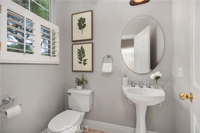 Detail Gallery Image 22 of 48 For 22 Apple Valley, Irvine,  CA 92602 - 4 Beds | 2/1 Baths