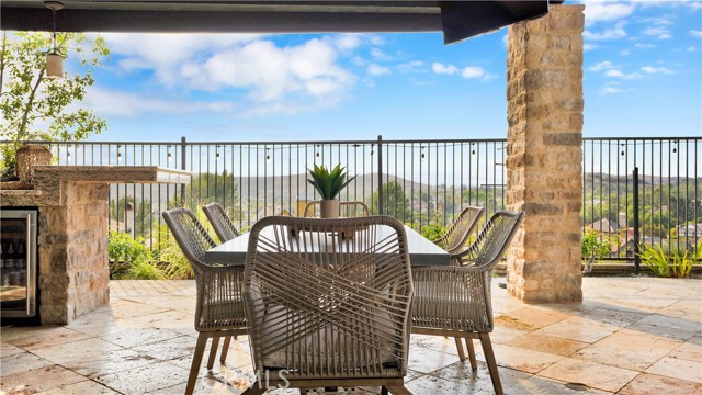 19 Basilica Place, Ladera Ranch CA: https://media.crmls.org/medias/149b7436-894b-4682-8d5f-183122d923d2.jpg