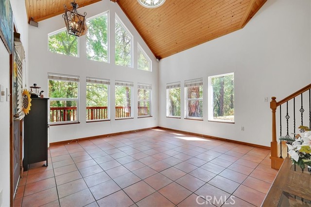 Image 14 of 60 For 13233 Dixon Hill Road