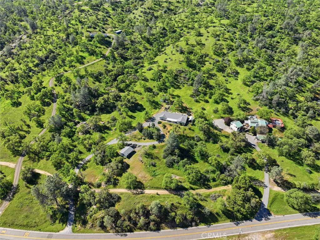 https://media.crmls.org/medias/149bcd5a-7d95-41bb-beb6-0d07a1c9772a.jpg?preset=X-Large