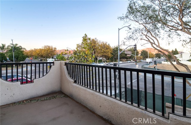 Detail Gallery Image 5 of 43 For 5518 E Los Angeles Ave #3,  Simi Valley,  CA 93063 - 3 Beds | 2/1 Baths