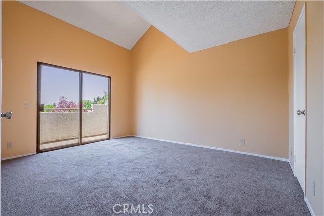 623 Park Shadow Court, Baldwin Park CA: https://media.crmls.org/medias/149c0cd3-9d3b-431a-b988-b87e23a8d909.jpg