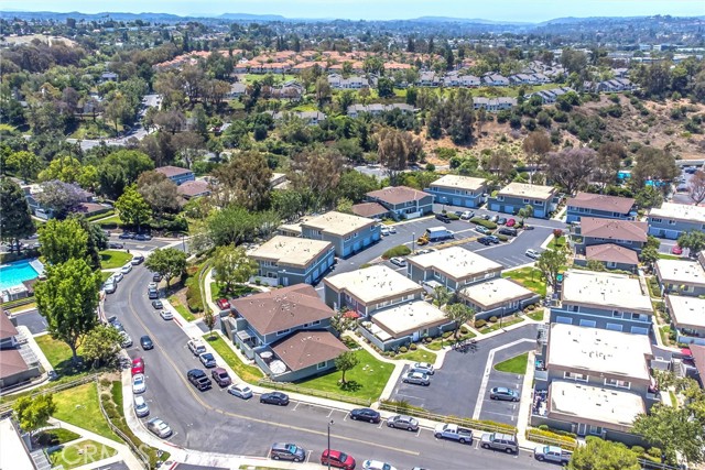 23017 Via Pimiento, Mission Viejo CA: https://media.crmls.org/medias/149c794e-7440-4fd8-96d8-f394850bff29.jpg