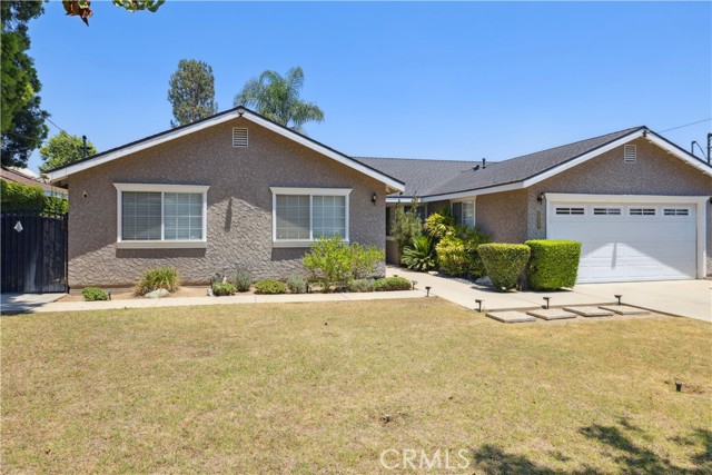 18627 Arminta Street, Reseda CA: https://media.crmls.org/medias/149c8c35-f773-4ea5-a2d4-db6dc4875e0d.jpg
