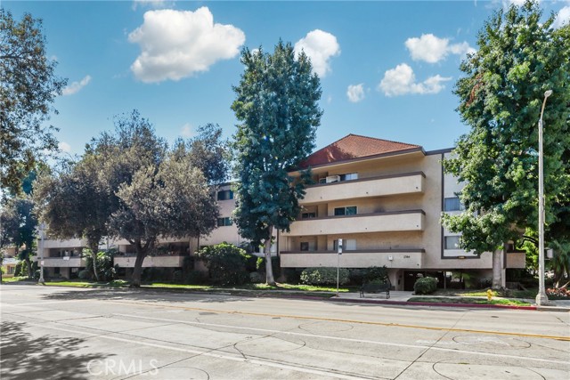 2386 E Del Mar Boulevard, Pasadena CA: https://media.crmls.org/medias/149ca2e5-4452-49dc-9e9b-1afef7b02bb9.jpg