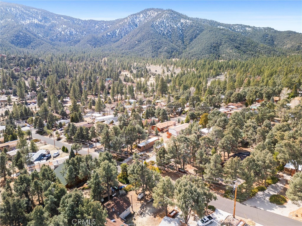 https://media.crmls.org/medias/149cd7cd-bdc9-43fb-9684-dca9516e7b2d.jpg?preset=X-Large