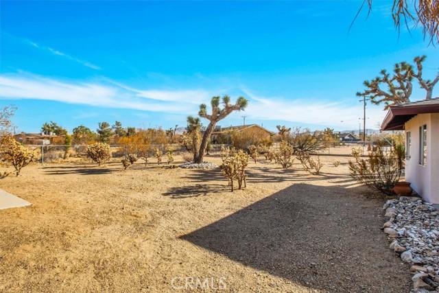 Detail Gallery Image 27 of 42 For 7011 La Habra Ave, Yucca Valley,  CA 92284 - 2 Beds | 2 Baths