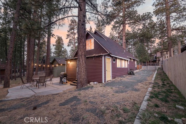 Detail Gallery Image 9 of 50 For 332 Vista, Big Bear Lake,  CA 92315 - 3 Beds | 2 Baths
