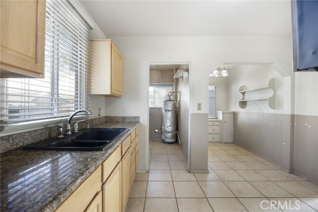 Detail Gallery Image 13 of 25 For 2829 Dracena St, Bakersfield,  CA 93304 - 2 Beds | 1 Baths