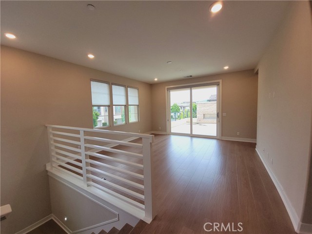 66 Swift, Irvine CA: https://media.crmls.org/medias/14a008f9-1cbd-47e6-bc8a-44782e81343a.jpg