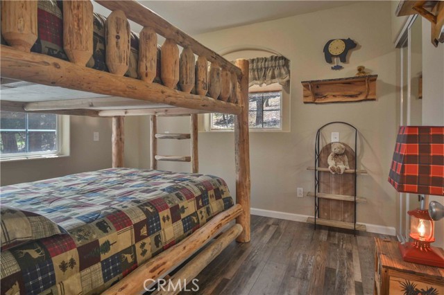 949 Inspiration Drive, Lake Arrowhead CA: https://media.crmls.org/medias/14a033ab-a1b0-4ccd-a979-15a03ce8fb52.jpg