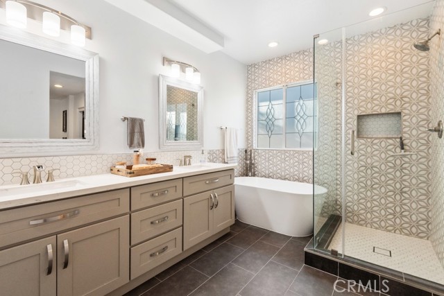 5970 Fairlane Avenue, Eastvale CA: https://media.crmls.org/medias/14a1e820-83d6-4ee3-bb6f-113db2298ed2.jpg