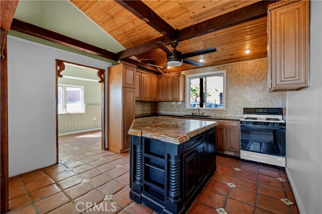 Detail Gallery Image 9 of 42 For 4478 Stuveling St, Phelan,  CA 92371 - 2 Beds | 2 Baths