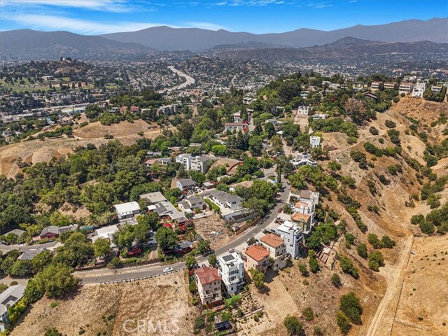 Detail Gallery Image 35 of 35 For 3560 Lavell Dr, Los Angeles,  CA 90065 - 4 Beds | 4 Baths