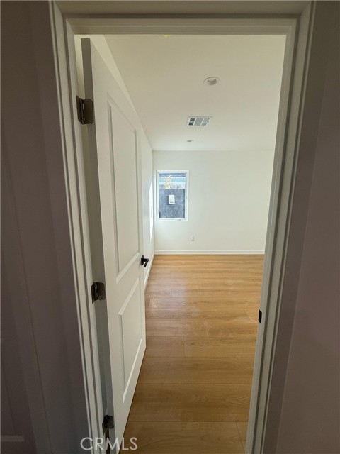 Detail Gallery Image 14 of 16 For 2215 N Brighton St, Burbank,  CA 91504 - 2 Beds | 1 Baths