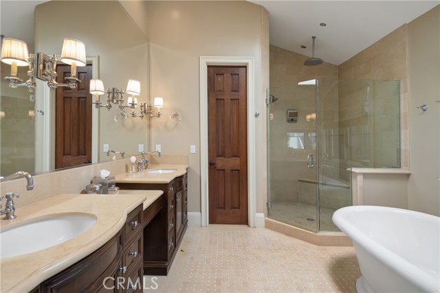 3112 Maple Avenue, Manhattan Beach, California 90266, 5 Bedrooms Bedrooms, ,4 BathroomsBathrooms,Residential,Sold,Maple,SB22170583