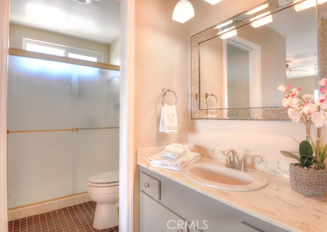 1400 Diamond Street, Redondo Beach, California 90277, 4 Bedrooms Bedrooms, ,1 BathroomBathrooms,Residential,Sold,Diamond,SB17053482