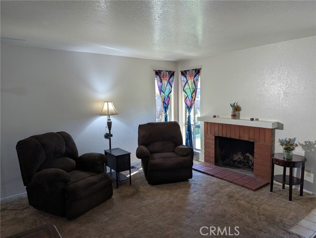 Detail Gallery Image 5 of 20 For 22196 Emerald St, Grand Terrace,  CA 92313 - 3 Beds | 2 Baths