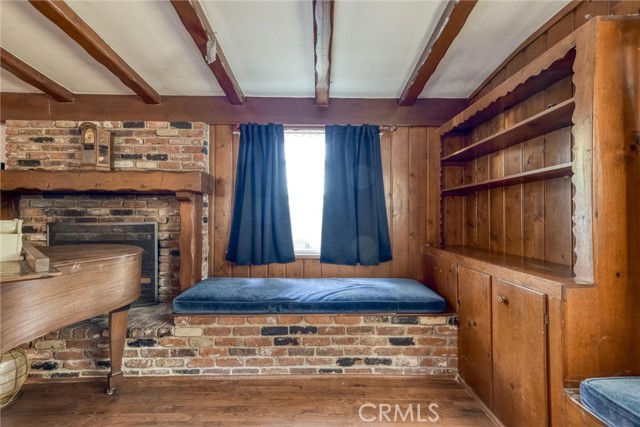 6232 Riverton Avenue, North Hollywood CA: https://media.crmls.org/medias/14a546b6-e073-47aa-ae21-72a2bfd7520d.jpg