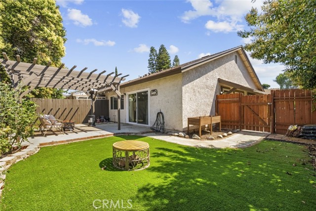 Detail Gallery Image 16 of 33 For 2019 Covington Ave, Simi Valley,  CA 93065 - 2 Beds | 2 Baths