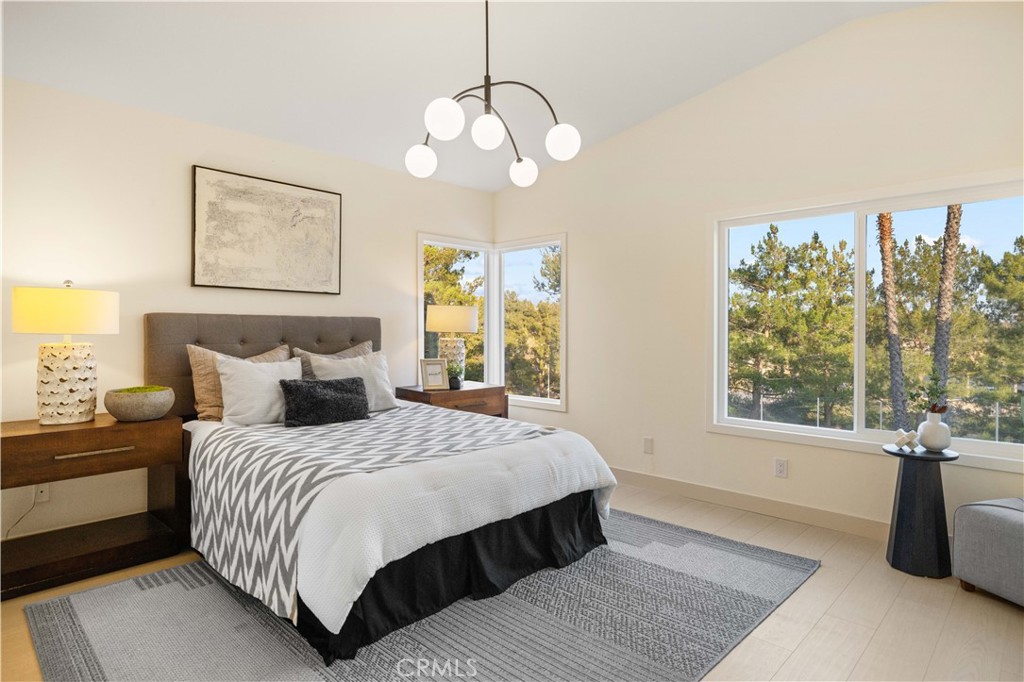 https://media.crmls.org/medias/14a60720-9325-4c3c-865d-58272f14d206.jpg?preset=X-Large
