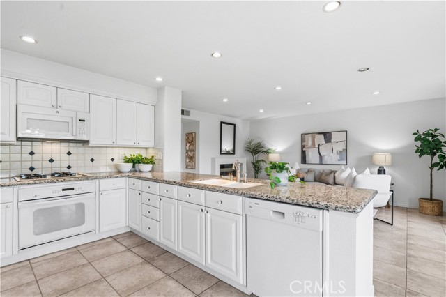 Detail Gallery Image 23 of 71 For 16 Baristo, Irvine,  CA 92612 - 3 Beds | 2/1 Baths