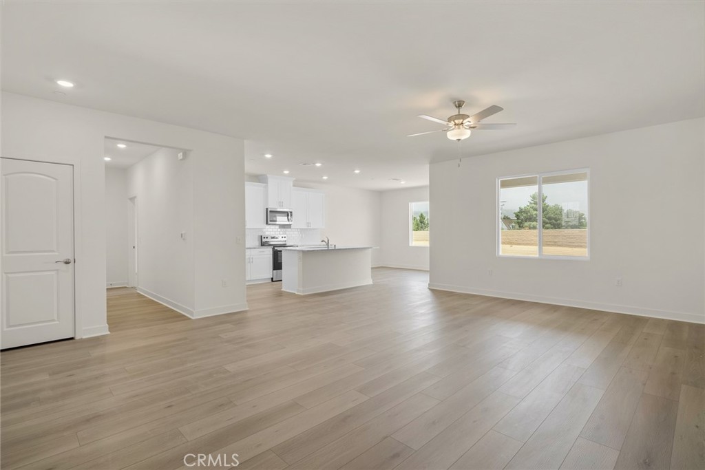 MLS #SW26100883 image #5