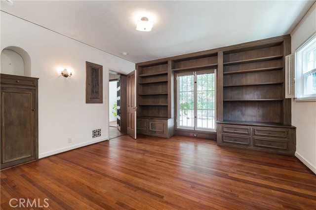 Detail Gallery Image 18 of 49 For 4805 Alta Canyada, La Canada Flintridge,  CA 91011 - 3 Beds | 3 Baths