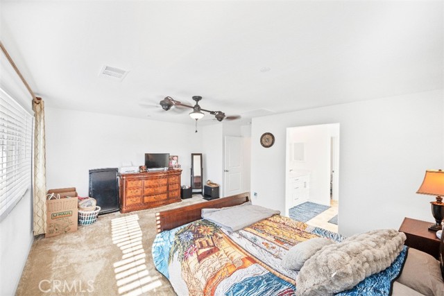 5066 Banjo Way, Hemet CA: https://media.crmls.org/medias/14a733fd-94a8-45b2-85ed-a712207f5c71.jpg