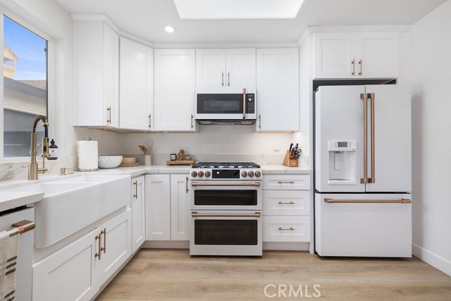 Detail Gallery Image 43 of 75 For 236 Camellia Ln, Costa Mesa,  CA 92627 - 5 Beds | 3 Baths