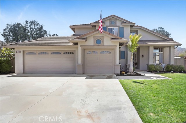 1066 Golden Meadow Dr, Corona, CA 92882