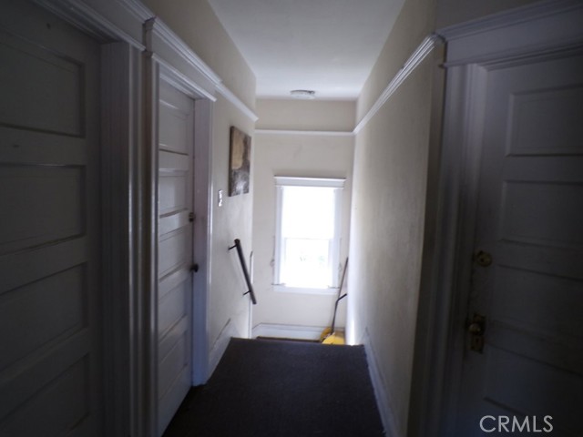 515 S Coronado Street, Los Angeles CA: https://media.crmls.org/medias/14a80a17-8d7a-49ef-95c4-fcb943593bae.jpg